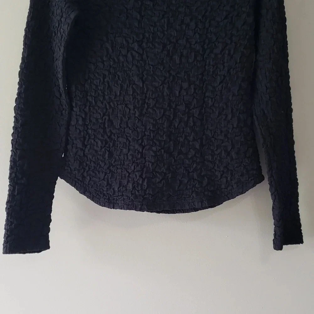 Sno Skins Long Sleeve Top Women's Medium Navy Blue Minimalist Comfy Neutral
